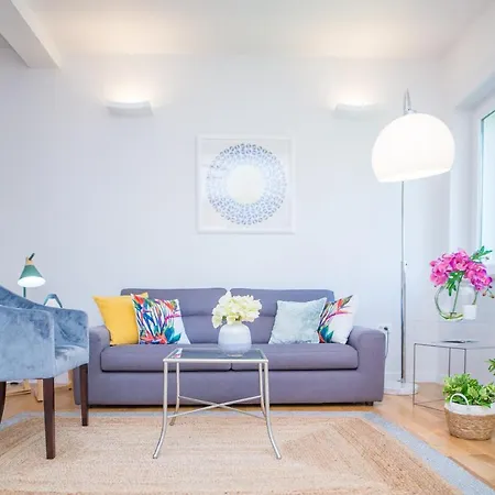 Franco's Spacious - Great Location * Сплит