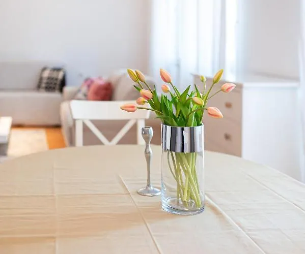 דירה Franco's Spacious - Great Location