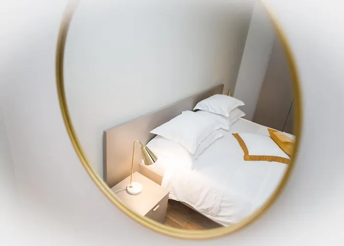 Franco's Spacious - Great Location