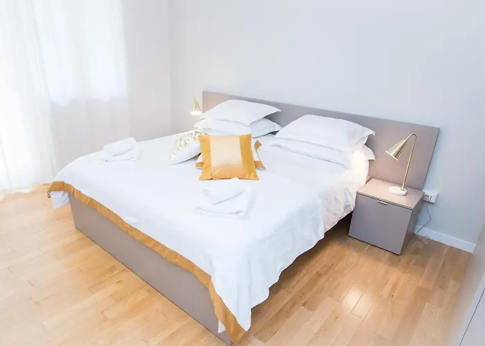 Franco's Spacious - Great Location * 스플리트