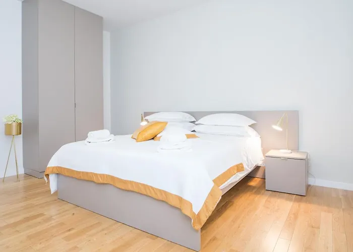 Franco's Spacious - Great Location 스플리트