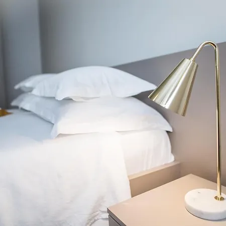 Franco’s Spacious - Great Location * Split