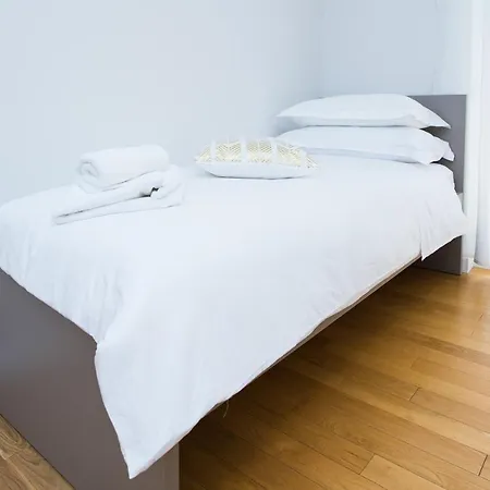 Franco’s Spacious - Great Location Apartamento Split