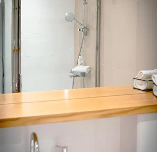 Lejlighed Franco's Spacious - Great Location