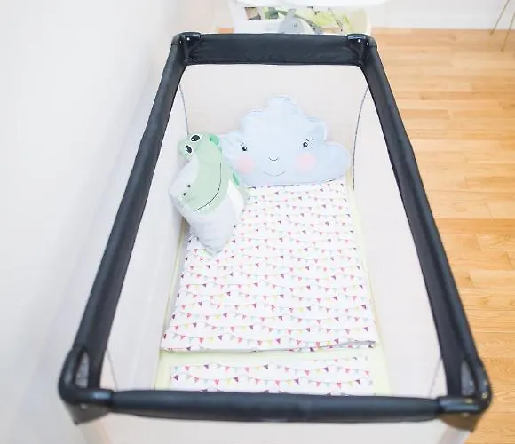 Franco's Spacious - Great Location *