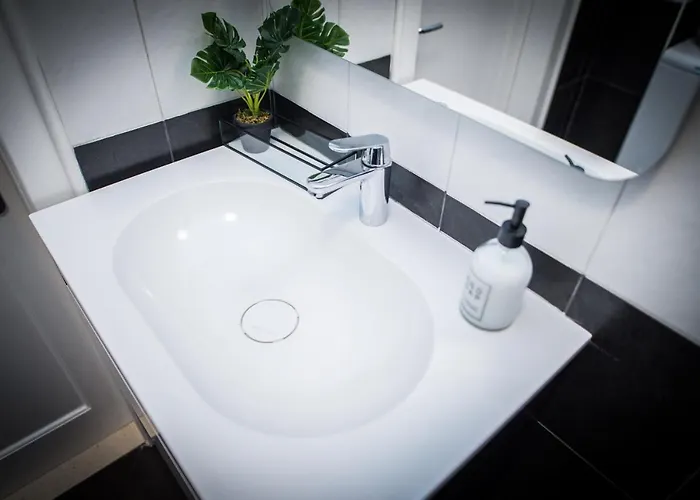 Franco's Spacious - Great Location * Split